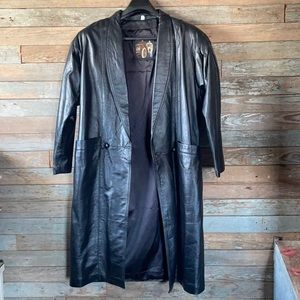 The Pierce Arrow Left/Right button Leather Coat